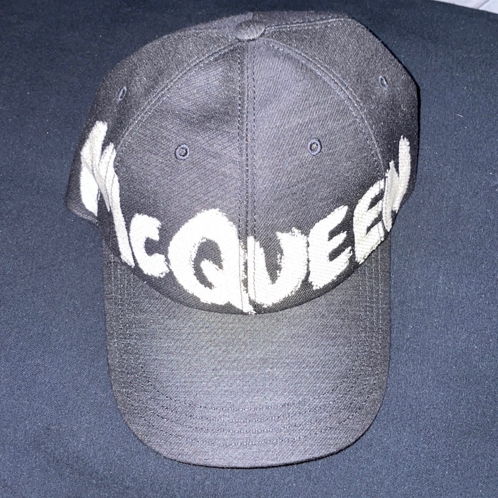 Alexander mqueen hat only worn once